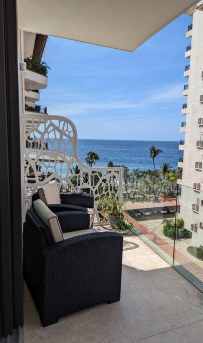 Ocean View Penthouse In P.V. Romantic Zone Puerto Vallarta Eksteriør billede